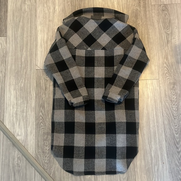 Long Shacket - Picture 3 of 12